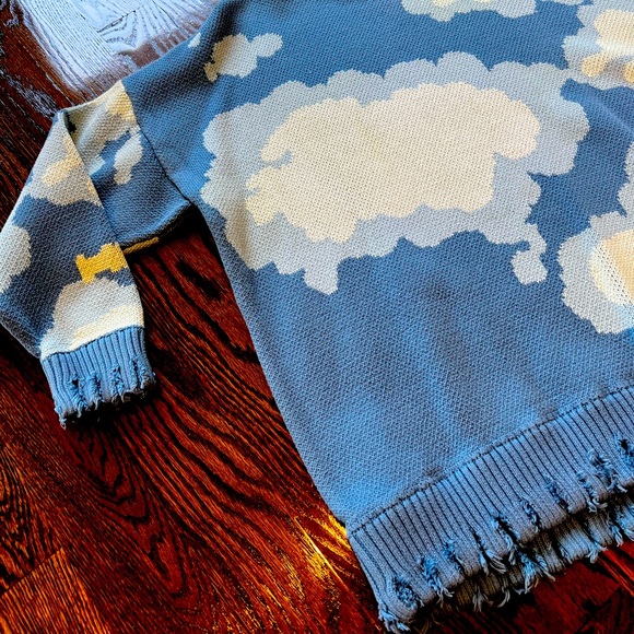 HARSH AND CRUEL cloud sweater - Picture 2 of 5
